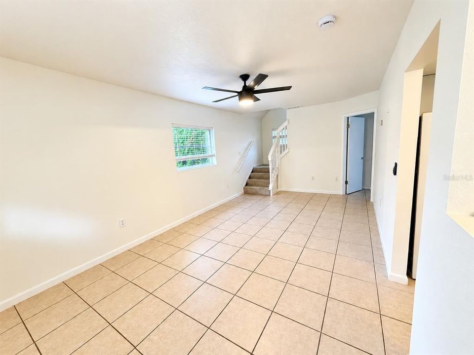 For Rent: $1,700 (1 beds, 1 baths, 858 Square Feet)
