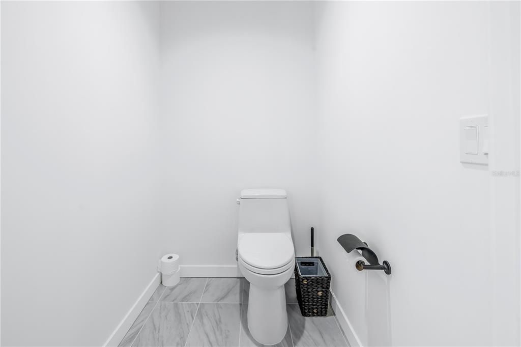 For Rent: $7,995 (3 beds, 2 baths, 2127 Square Feet)
