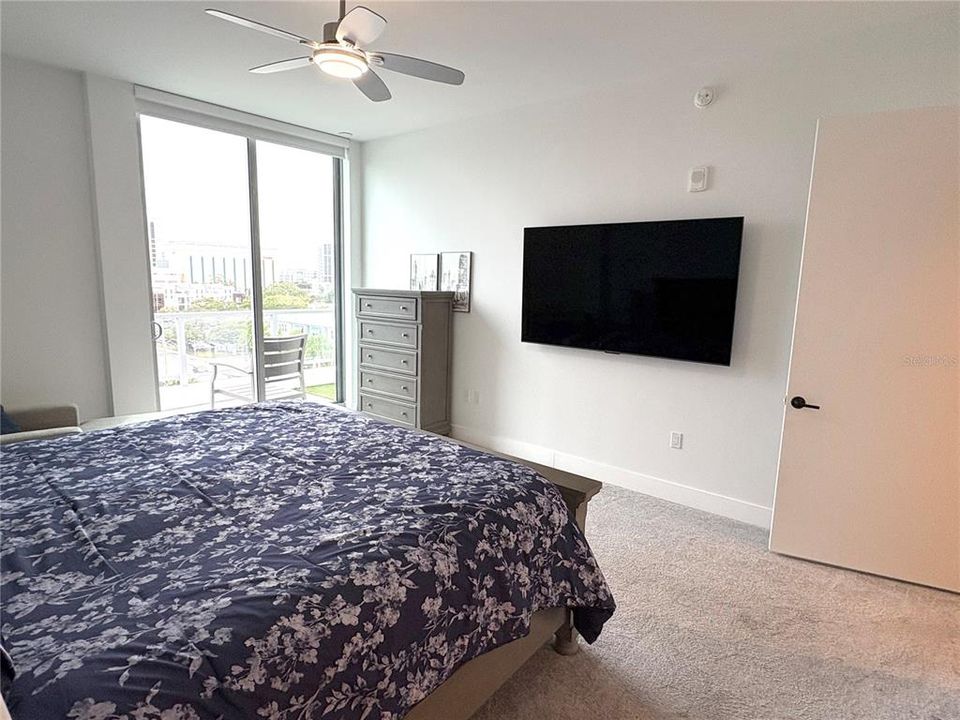 For Rent: $7,995 (3 beds, 2 baths, 2127 Square Feet)