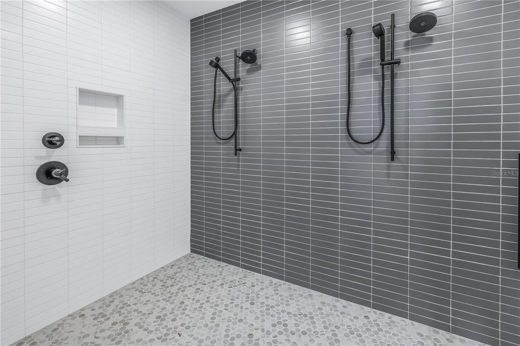 For Rent: $7,995 (3 beds, 2 baths, 2127 Square Feet)