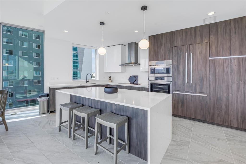 For Rent: $7,995 (3 beds, 2 baths, 2127 Square Feet)