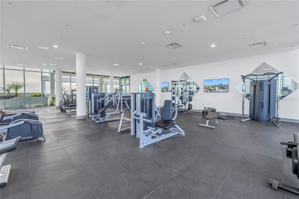 For Rent: $7,995 (3 beds, 2 baths, 2127 Square Feet)