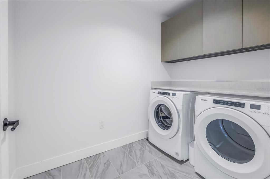 For Rent: $7,995 (3 beds, 2 baths, 2127 Square Feet)