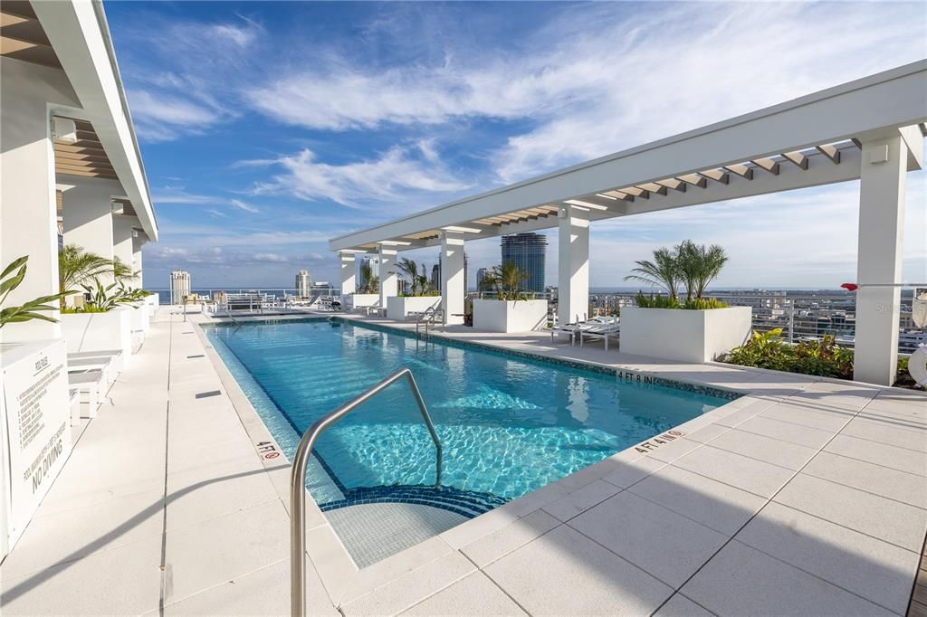 For Rent: $7,995 (3 beds, 2 baths, 2127 Square Feet)