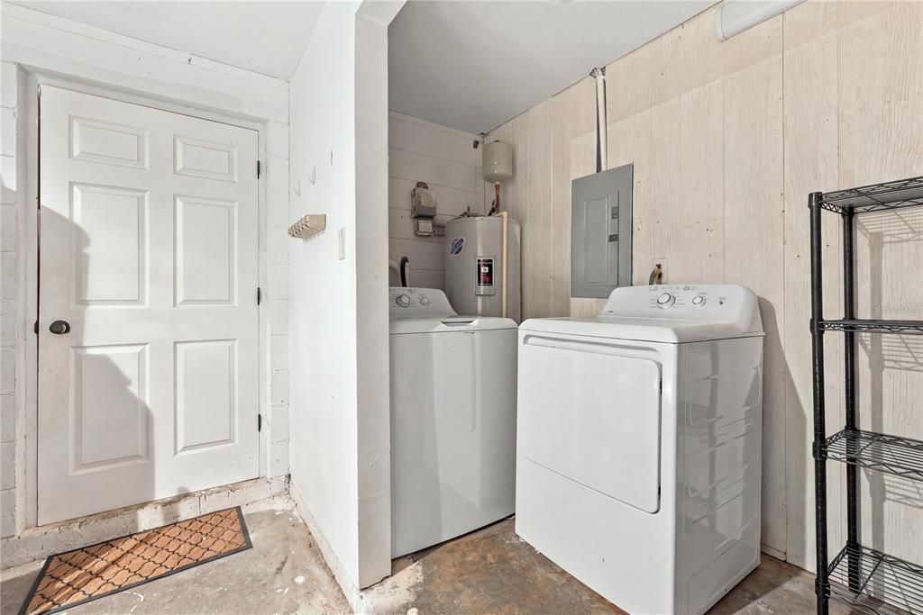 На продажу: $325,000 (3 спален, 1 ванн, 1056 Квадратных фут)