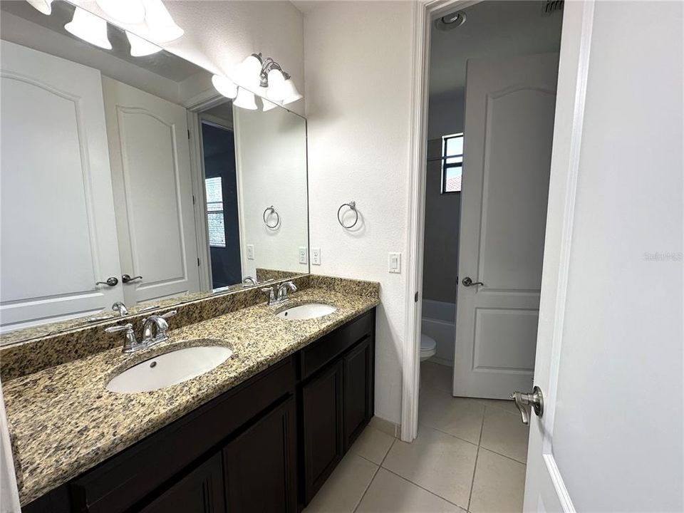 For Rent: $2,700 (3 beds, 2 baths, 1779 Square Feet)