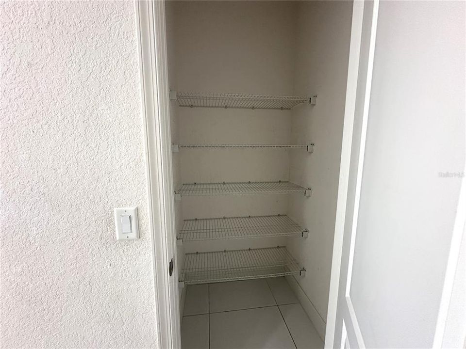 For Rent: $2,700 (3 beds, 2 baths, 1779 Square Feet)