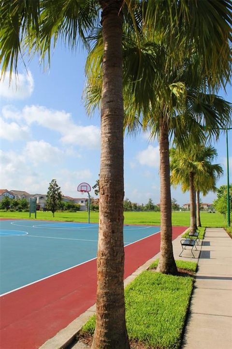 For Rent: $2,700 (3 beds, 2 baths, 1779 Square Feet)