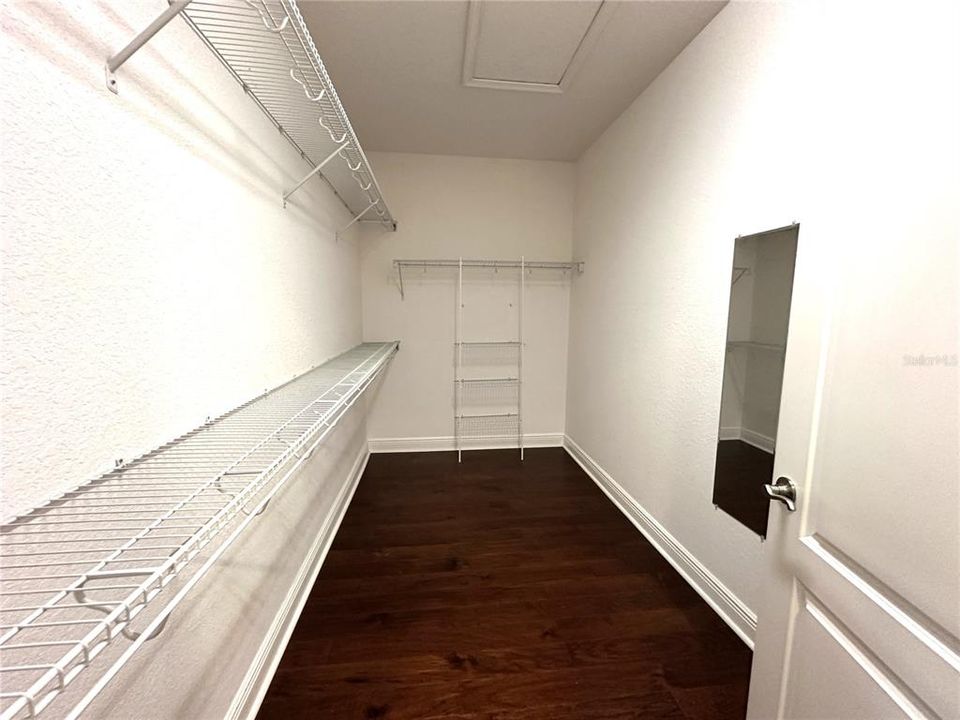 For Rent: $2,700 (3 beds, 2 baths, 1779 Square Feet)