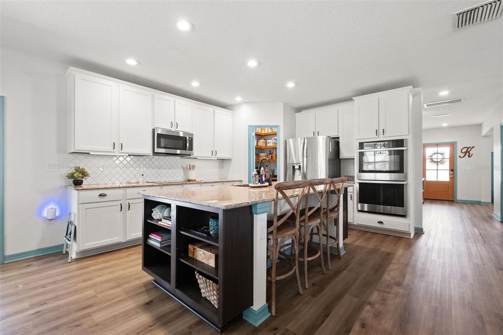 For Sale: $585,000 (4 beds, 3 baths, 2823 Square Feet)
