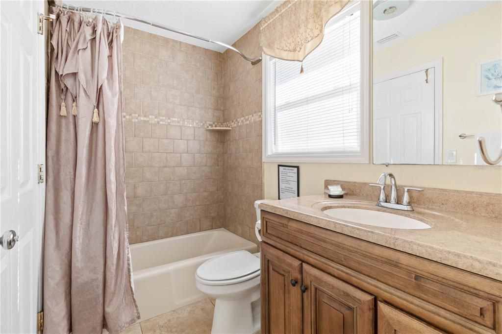 For Sale: $599,000 (2 beds, 2 baths, 1364 Square Feet)