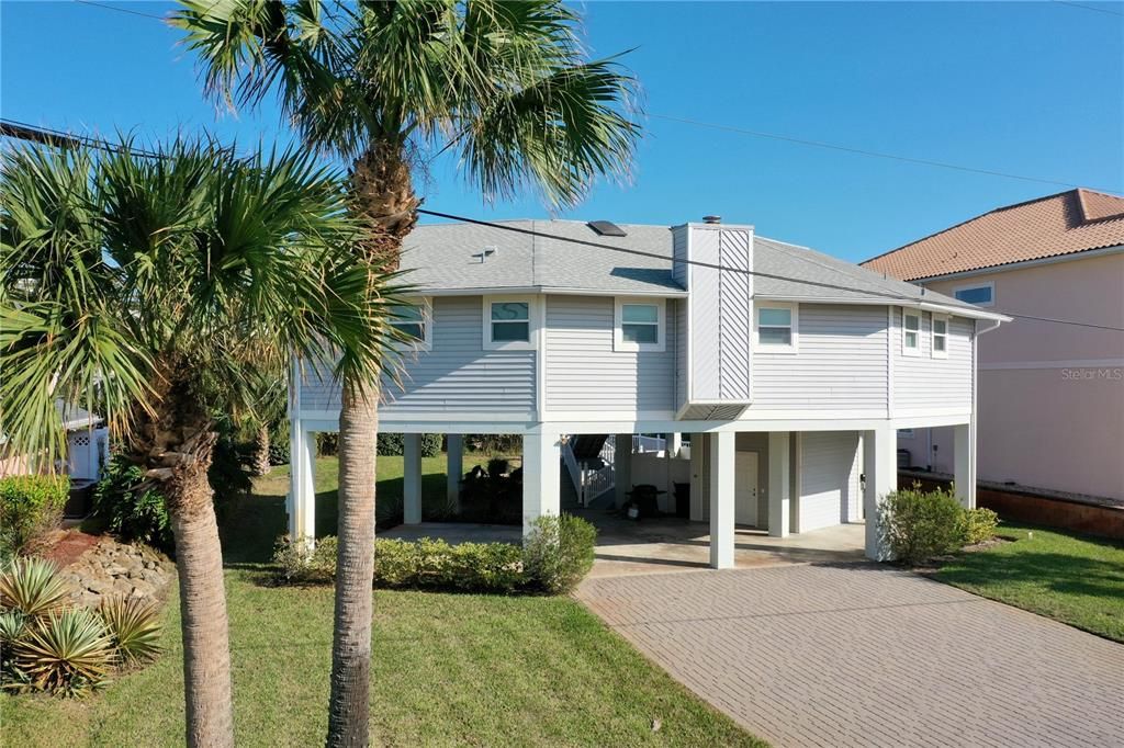 For Sale: $599,000 (2 beds, 2 baths, 1364 Square Feet)