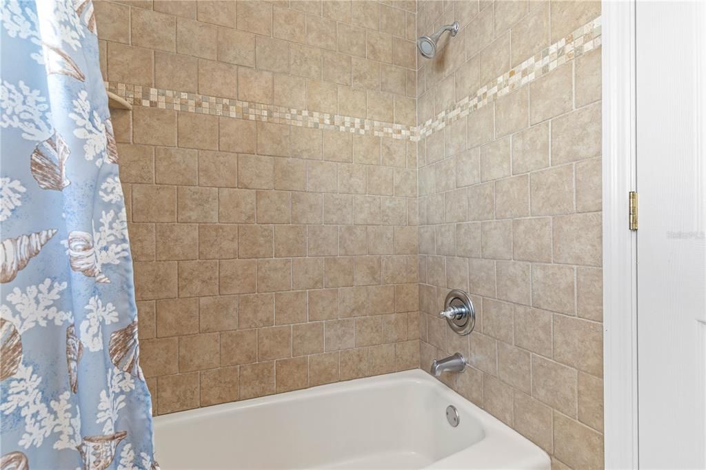 For Sale: $599,000 (2 beds, 2 baths, 1364 Square Feet)