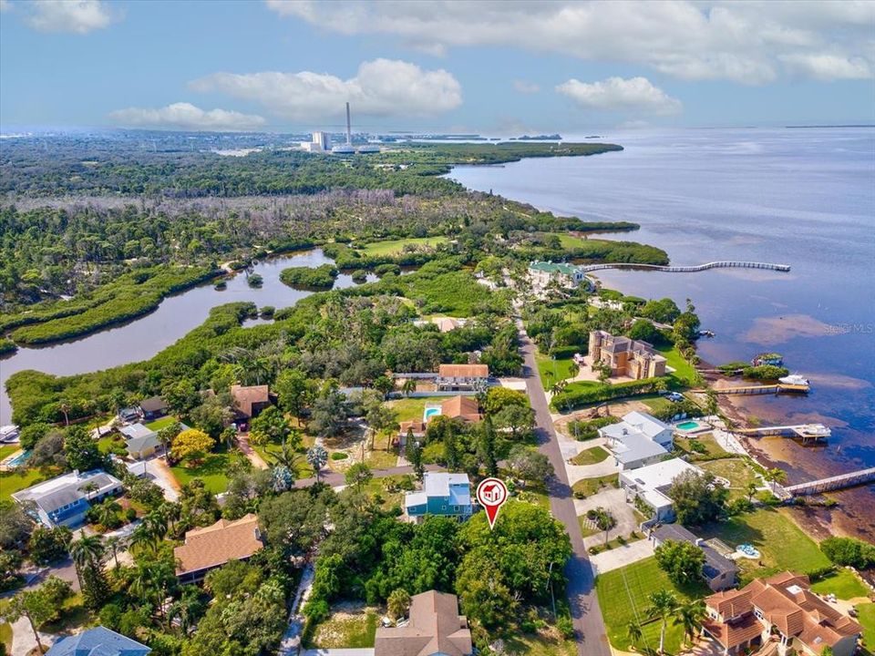 На продажу: $133,500 (0.26 acres)