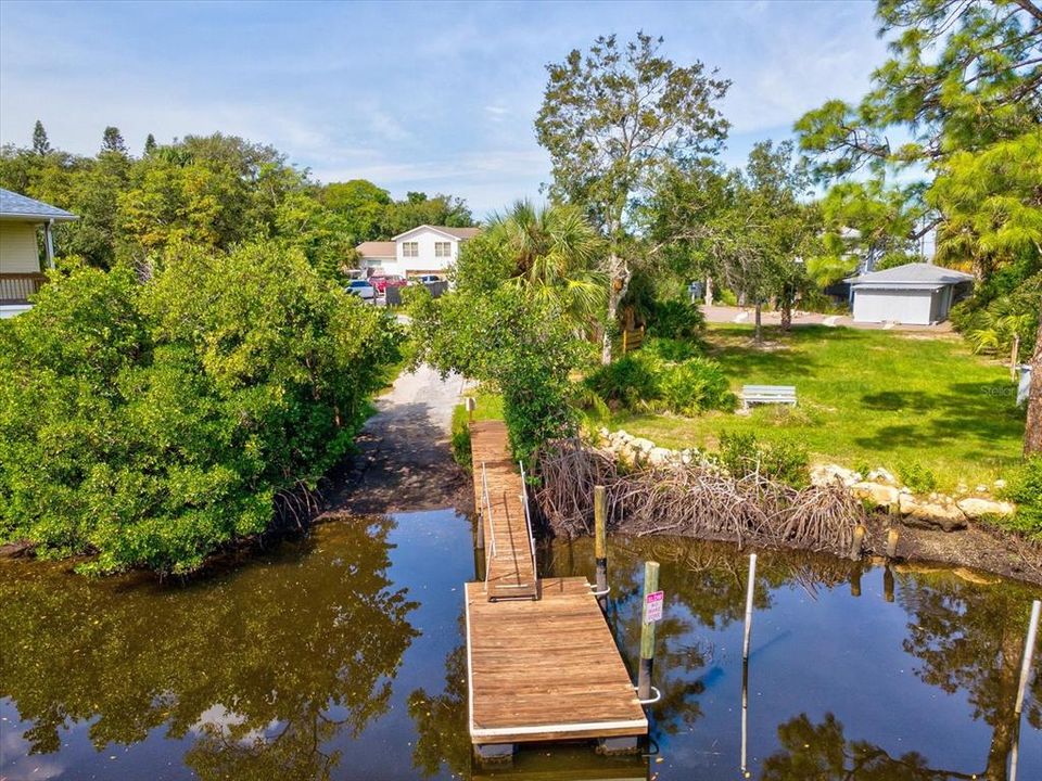 На продажу: $133,500 (0.26 acres)