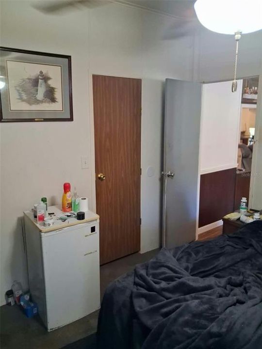 En Venta: $235,000 (4 camas, 2 baños, 1219 Pies cuadrados)