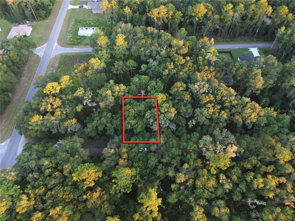 На продажу: $13,000 (0.23 acres)