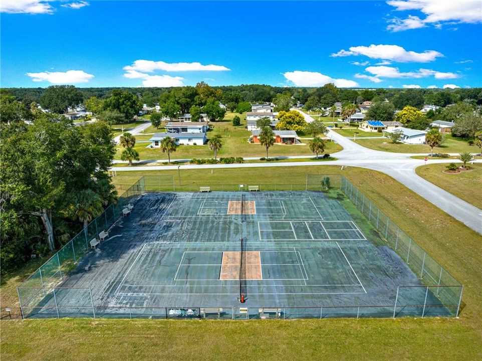 For Sale: $169,900 (2 beds, 2 baths, 1144 Square Feet)