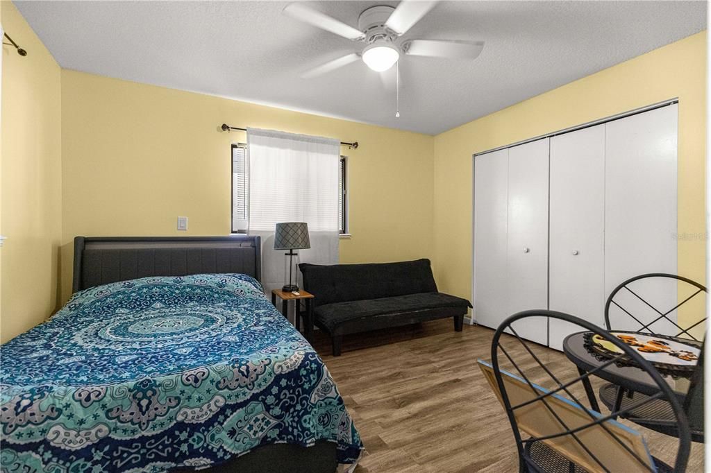 For Sale: $169,900 (2 beds, 2 baths, 1144 Square Feet)