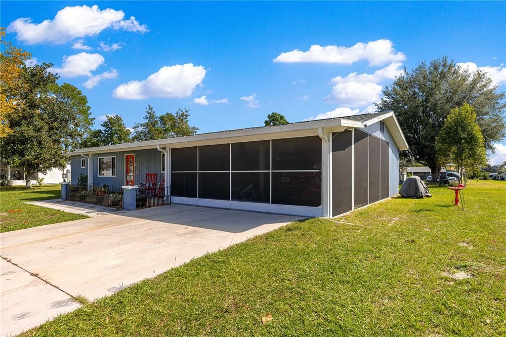 For Sale: $169,900 (2 beds, 2 baths, 1144 Square Feet)