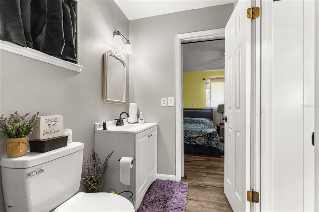 For Sale: $169,900 (2 beds, 2 baths, 1144 Square Feet)