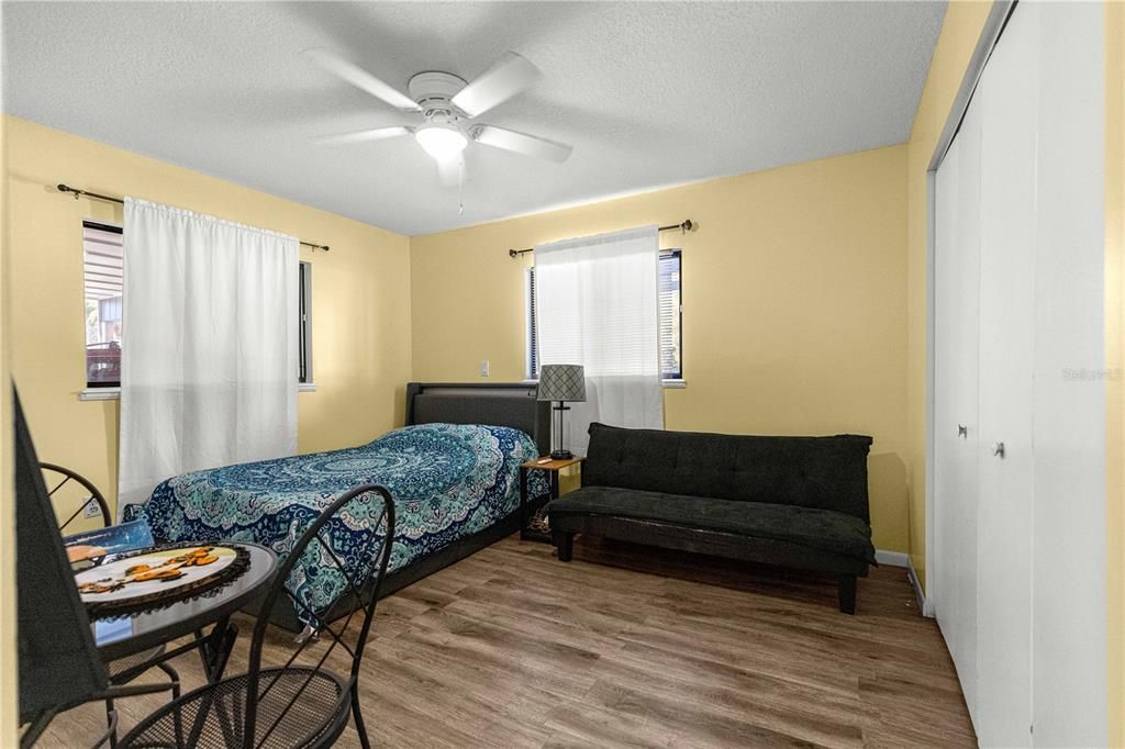 For Sale: $169,900 (2 beds, 2 baths, 1144 Square Feet)