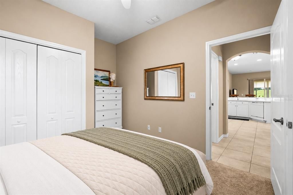 Activo con contrato: $239,900 (3 camas, 2 baños, 1547 Pies cuadrados)