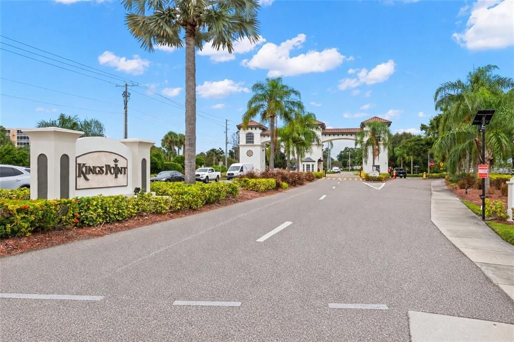 Activo con contrato: $239,900 (3 camas, 2 baños, 1547 Pies cuadrados)