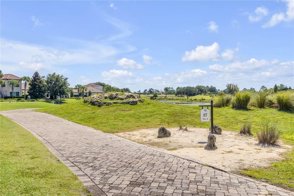 На продажу: $829,000 (3 спален, 2 ванн, 2053 Квадратных фут)