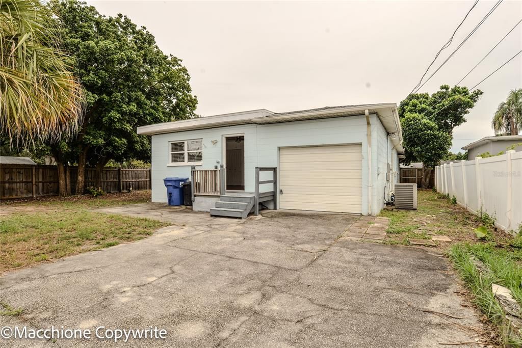 For Sale: $414,900 (3 beds, 2 baths, 1662 Square Feet)