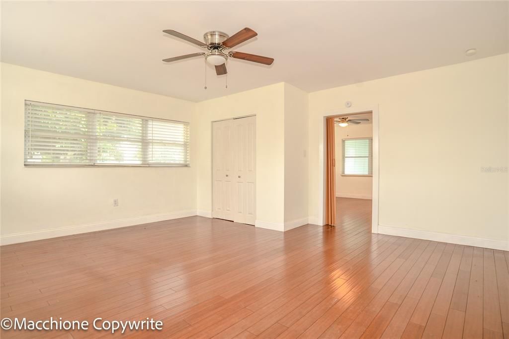For Sale: $414,900 (3 beds, 2 baths, 1662 Square Feet)