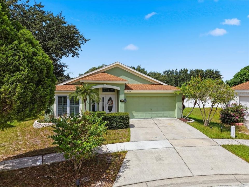 For Sale: $390,000 (3 beds, 2 baths, 1832 Square Feet)
