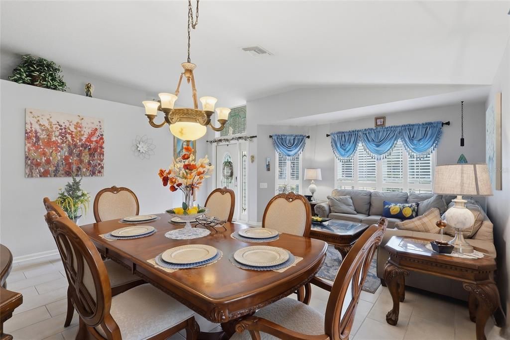 For Sale: $390,000 (3 beds, 2 baths, 1832 Square Feet)