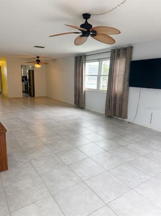 En Venta: $140,000 (2 camas, 2 baños, 1245 Pies cuadrados)