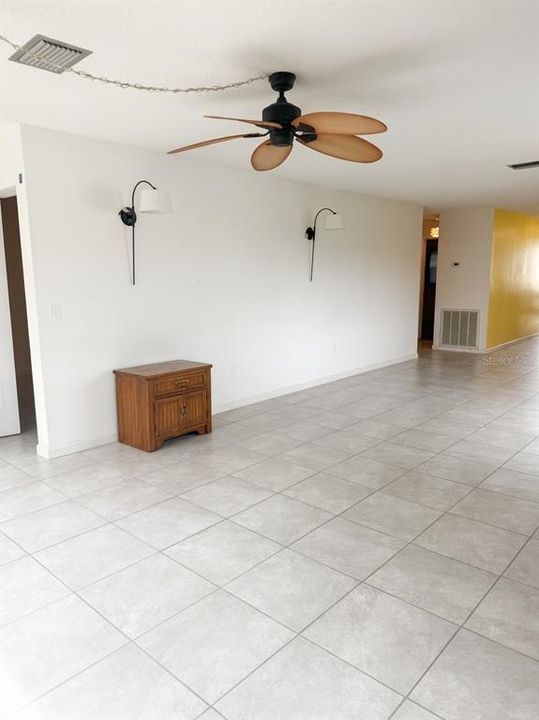 En Venta: $140,000 (2 camas, 2 baños, 1245 Pies cuadrados)