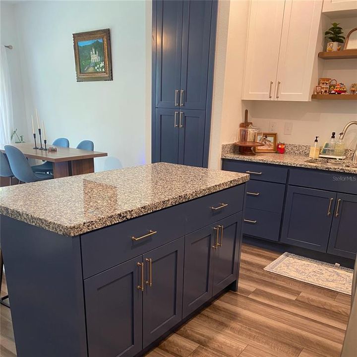В аренду: $2,800 (3 спален, 2 ванн, 1386 Квадратных фут)