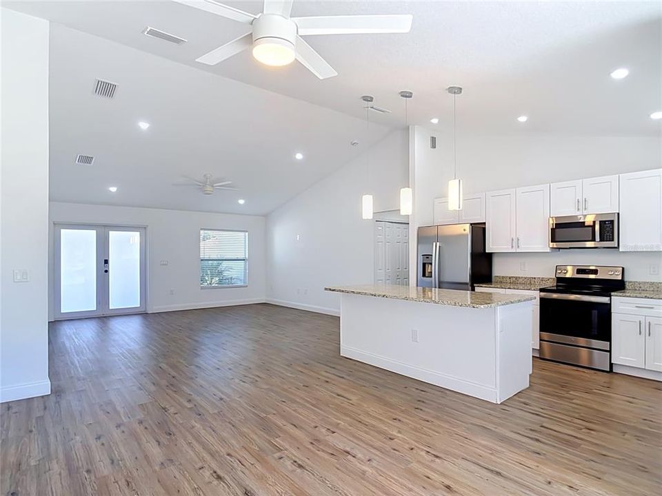 En Venta: $316,000 (3 camas, 2 baños, 1502 Pies cuadrados)
