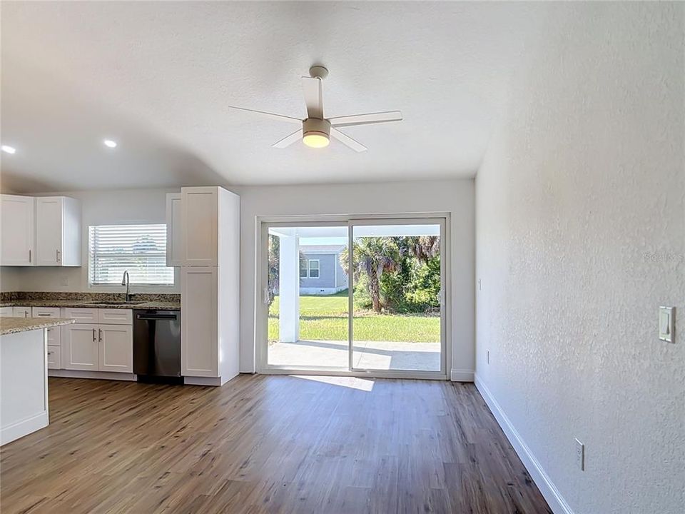 En Venta: $316,000 (3 camas, 2 baños, 1502 Pies cuadrados)