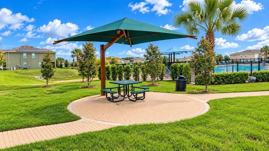 For Rent: $1,900 (3 beds, 2 baths, 1689 Square Feet)