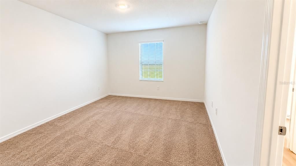For Rent: $1,900 (3 beds, 2 baths, 1689 Square Feet)