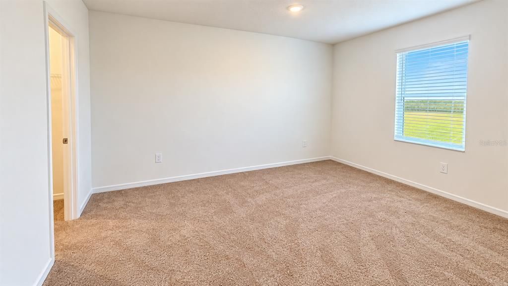 For Rent: $1,900 (3 beds, 2 baths, 1689 Square Feet)