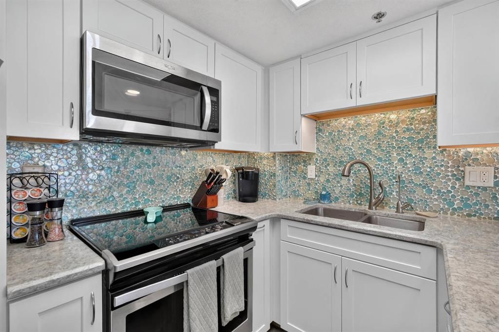 En Venta: $359,000 (2 camas, 2 baños, 1189 Pies cuadrados)