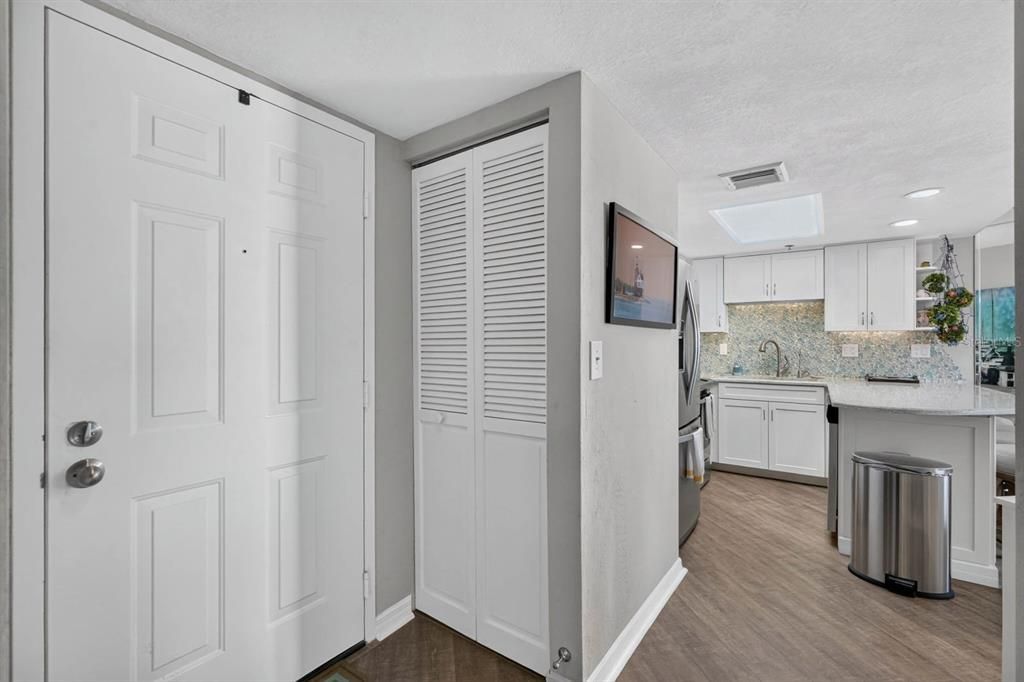 En Venta: $359,000 (2 camas, 2 baños, 1189 Pies cuadrados)