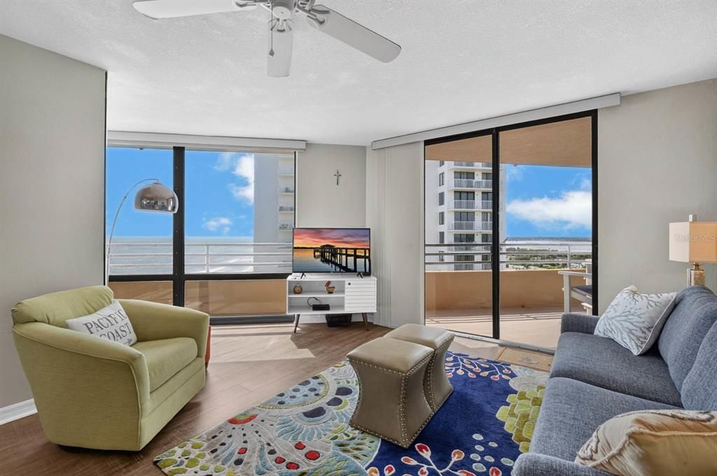 En Venta: $359,000 (2 camas, 2 baños, 1189 Pies cuadrados)