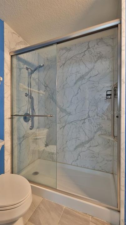 For Sale: $225,000 (2 beds, 2 baths, 1307 Square Feet)