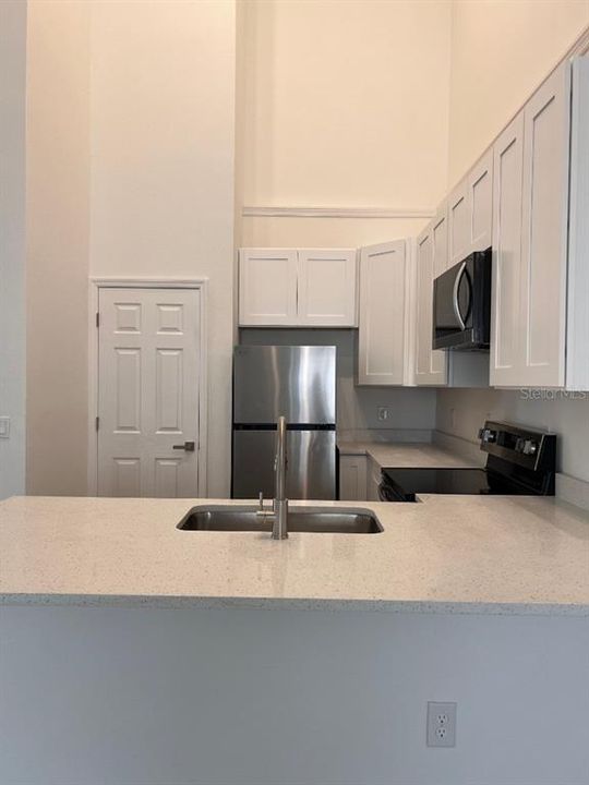 For Rent: $1,500 (3 beds, 2 baths, 1056 Square Feet)