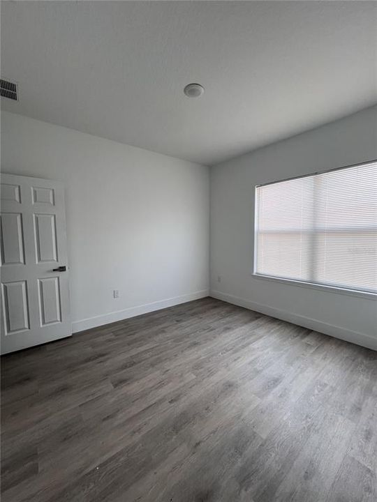 For Rent: $1,500 (3 beds, 2 baths, 1056 Square Feet)