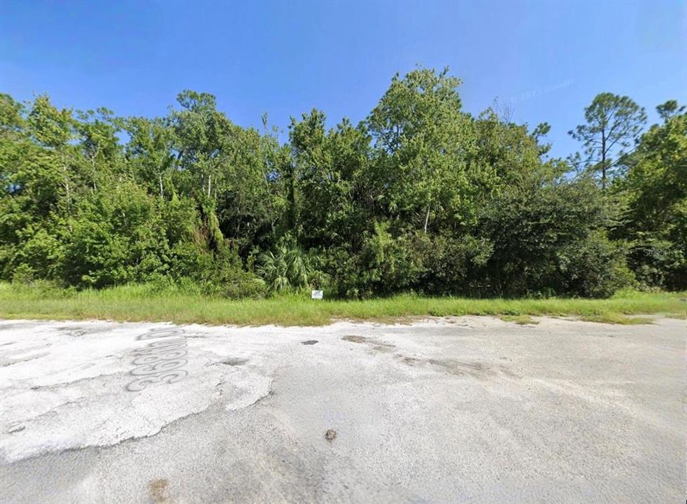 На продажу: $90,000 (4.26 acres)
