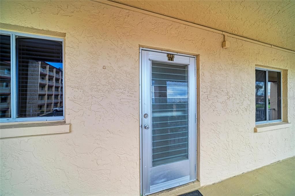 En Venta: $140,000 (2 camas, 1 baños, 912 Pies cuadrados)