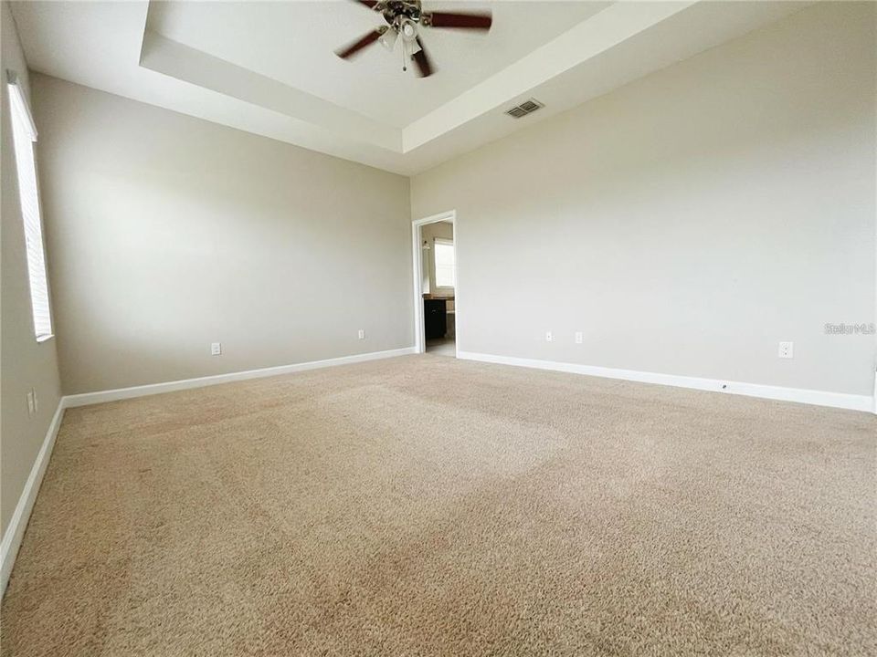 В аренду: $2,600 (4 спален, 3 ванн, 2061 Квадратных фут)